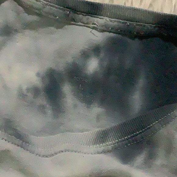 Disney’s lion king distressed tie dye t shirt - Picture 4 of 6